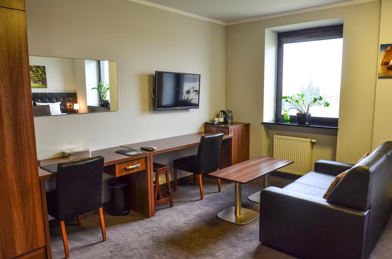 Hotel Level Rypin Esterno foto