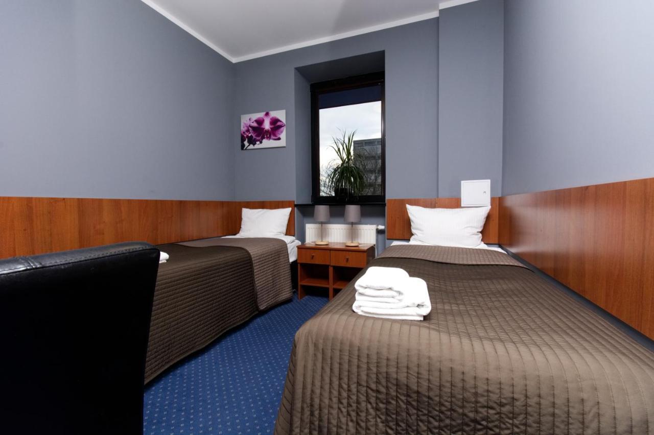 Hotel Level Rypin Esterno foto